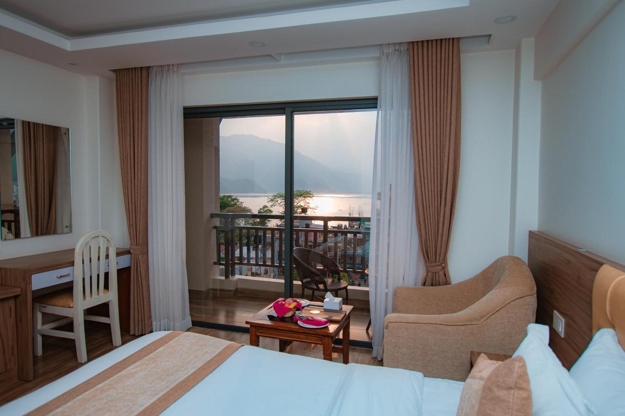Hotel Pokhara Village & Spa Экстерьер фото